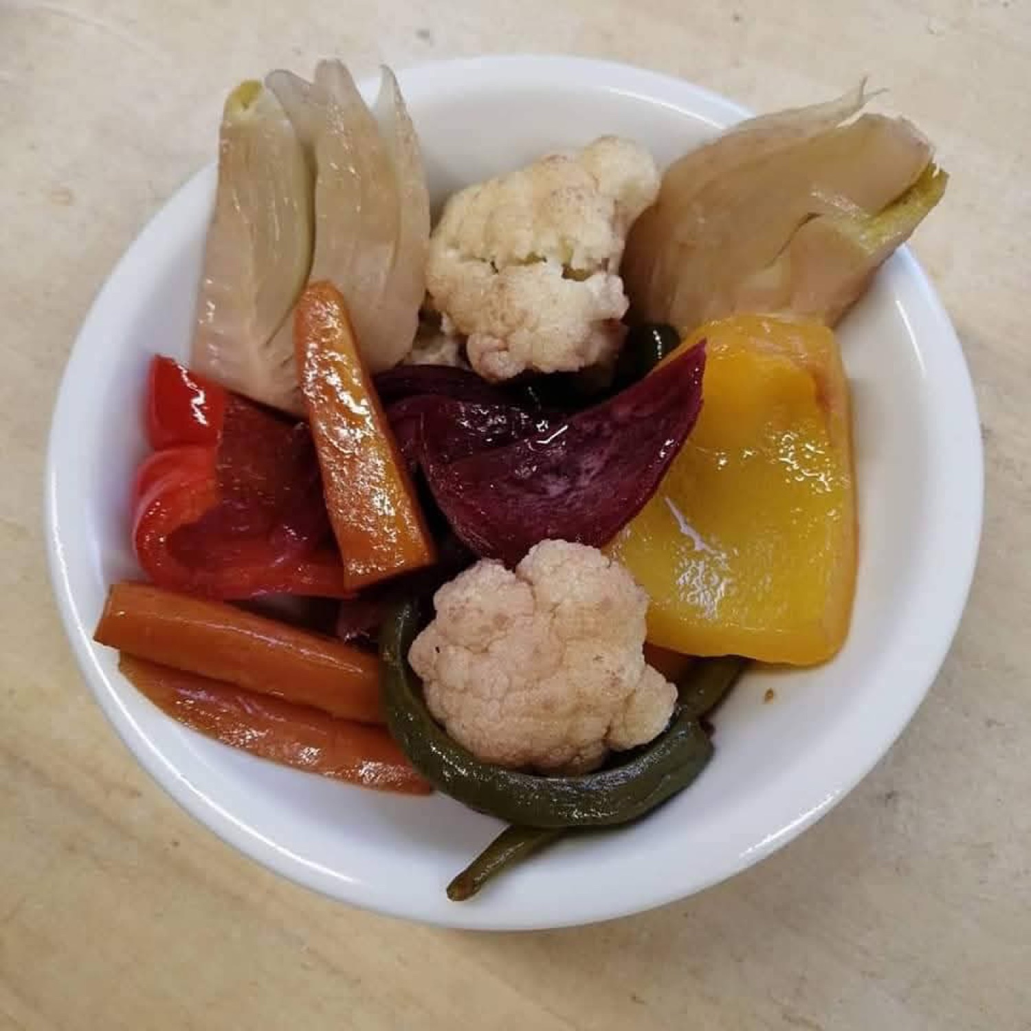 Giardiniera di verdure fatta in casa